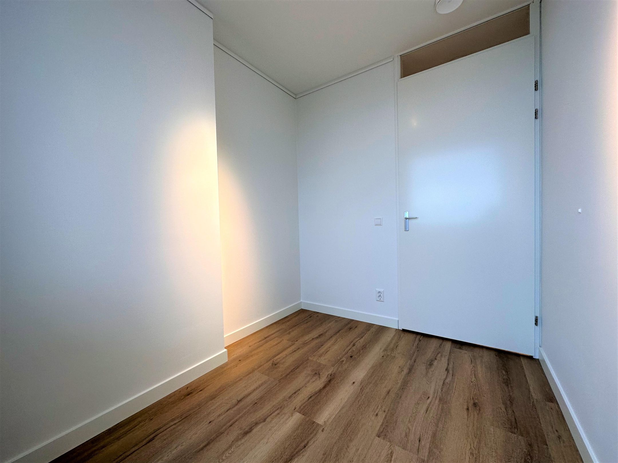 Foto 27 van Baan 56-L