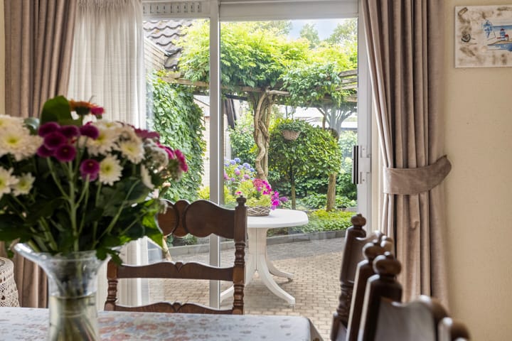 Foto 15 van Kortenaerstraat 61