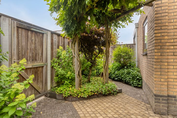 Foto 41 van Kortenaerstraat 61