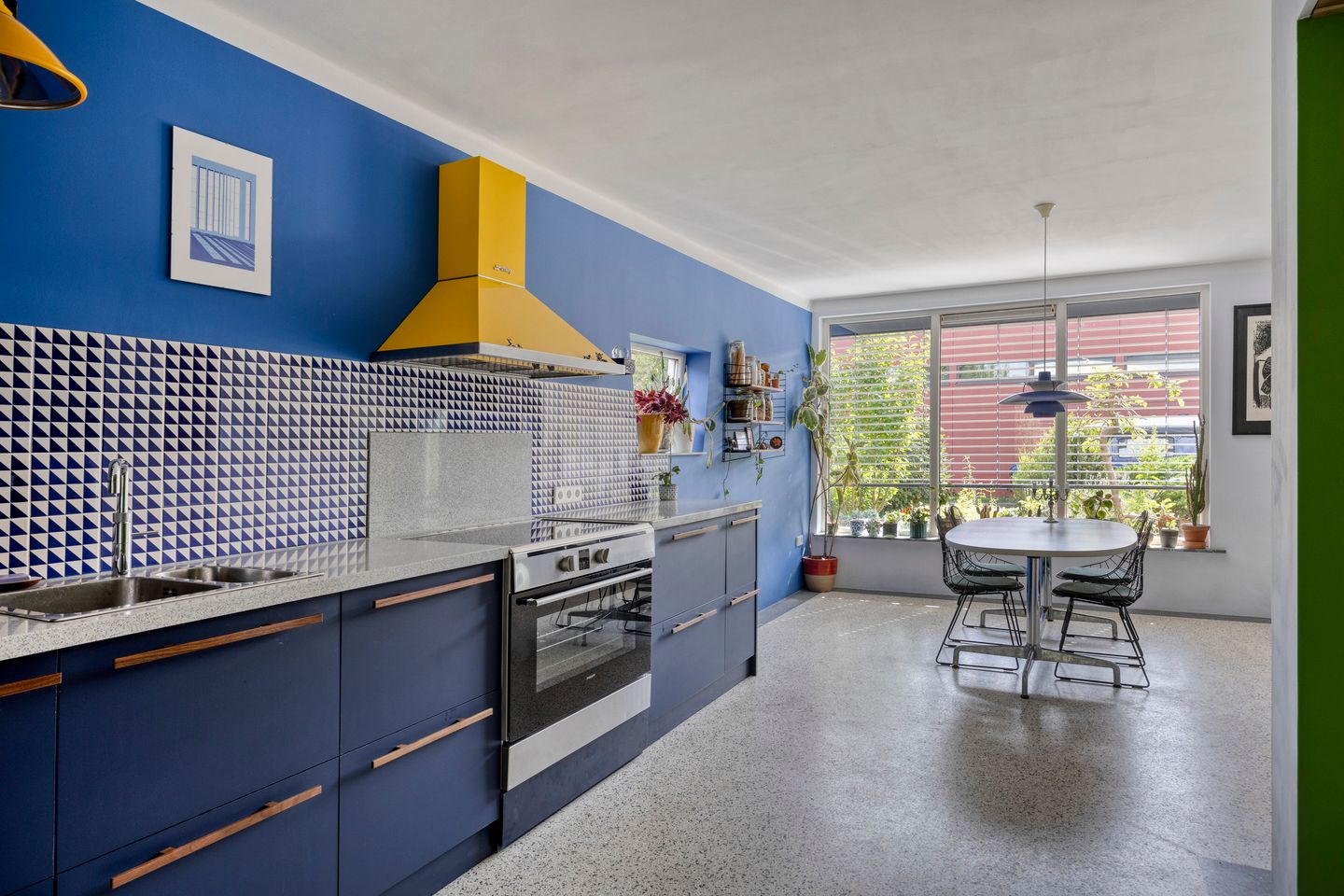 Photo 5 of Hert. Hendrikstraat 2