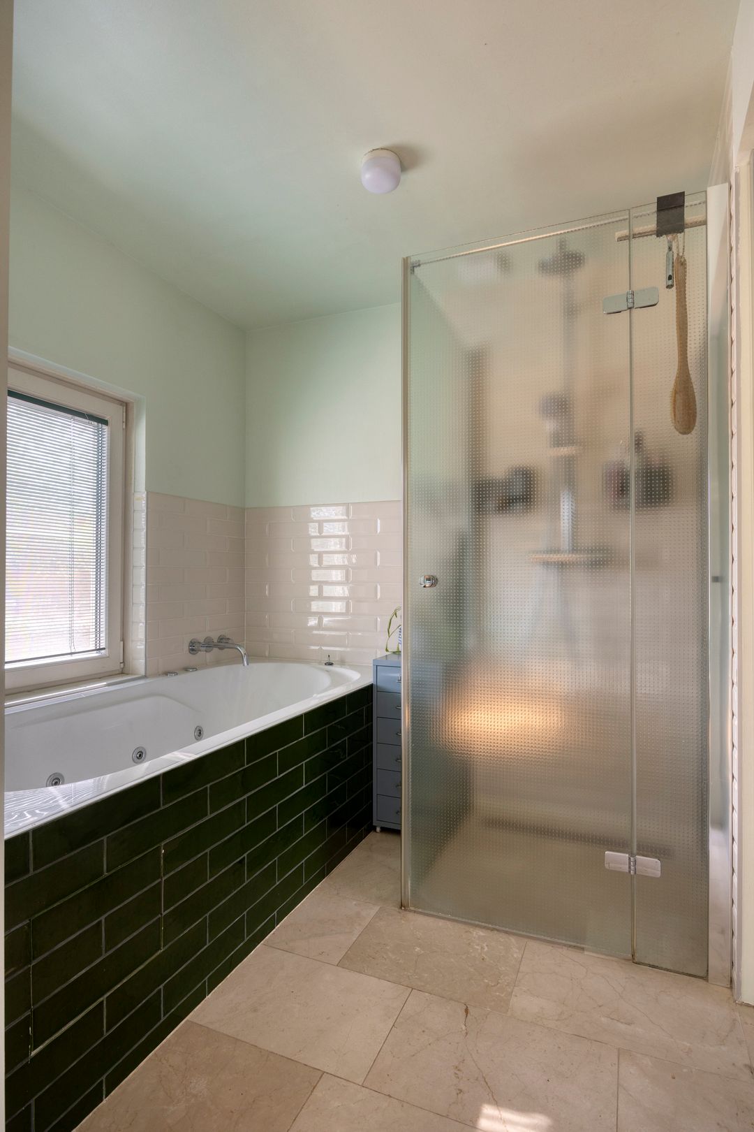 Photo 17 of Hert. Hendrikstraat 2