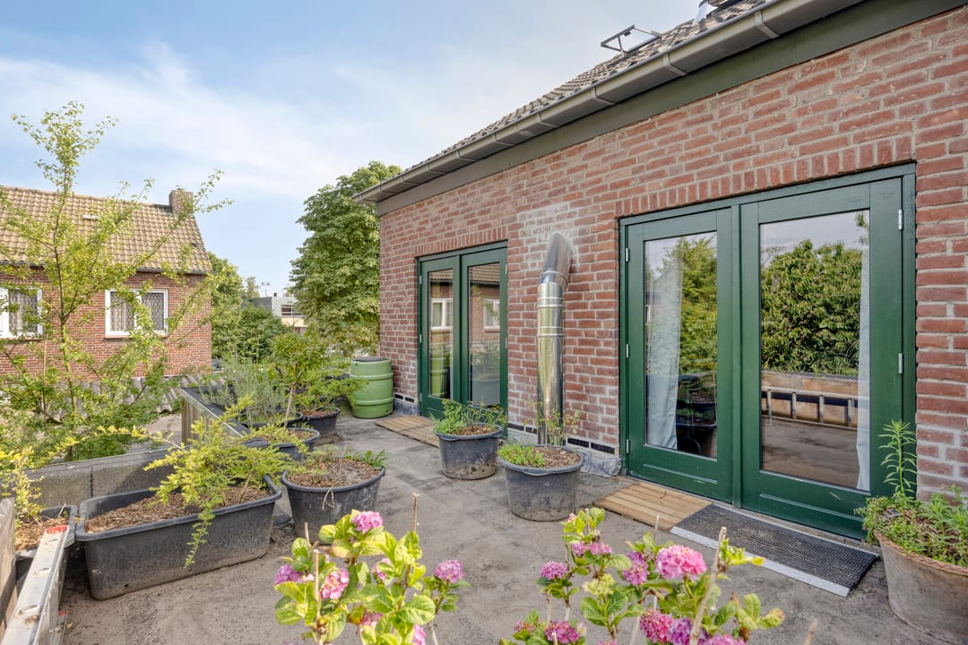 Photo 23 of Hert. Hendrikstraat 2