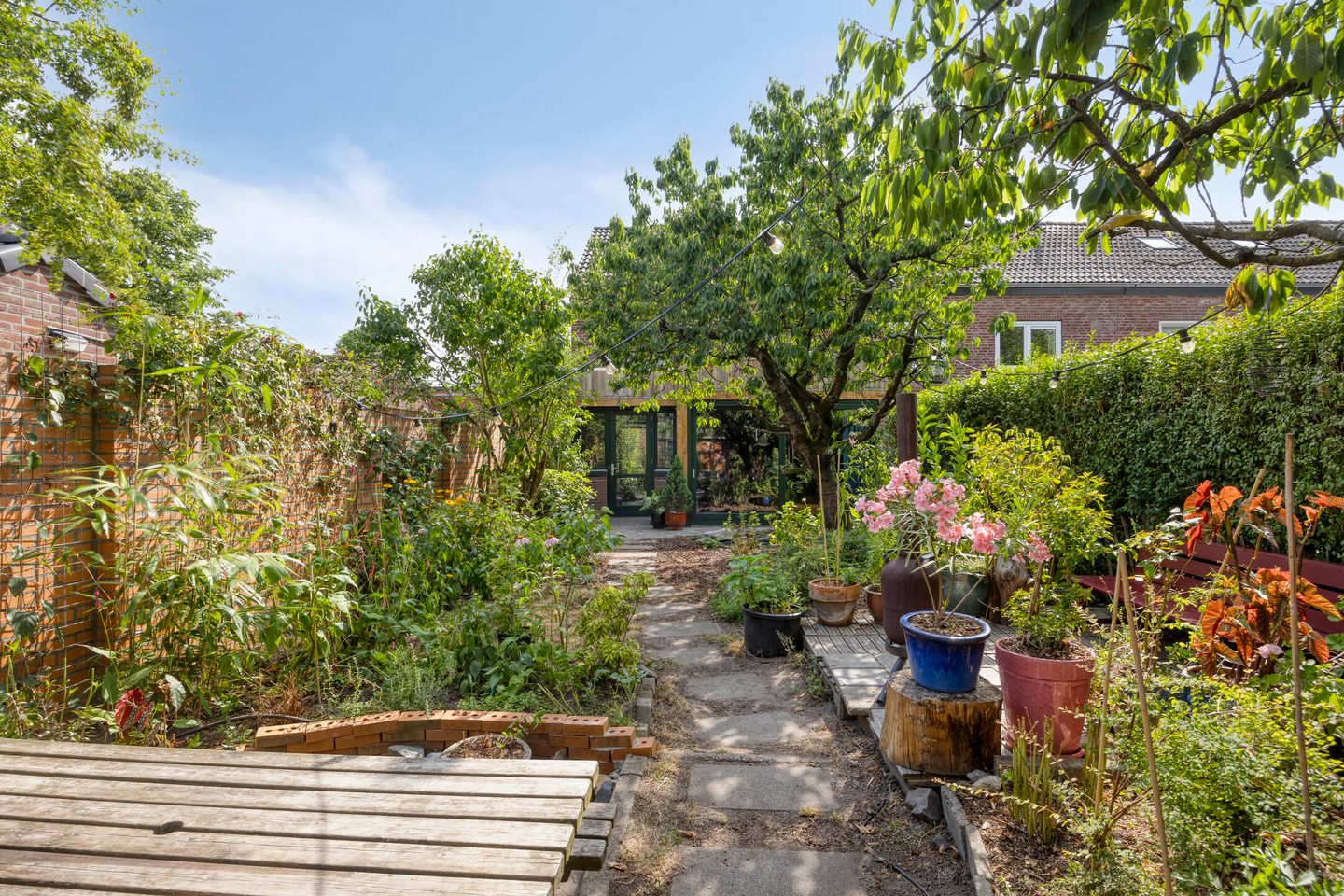 Photo 29 of Hert. Hendrikstraat 2