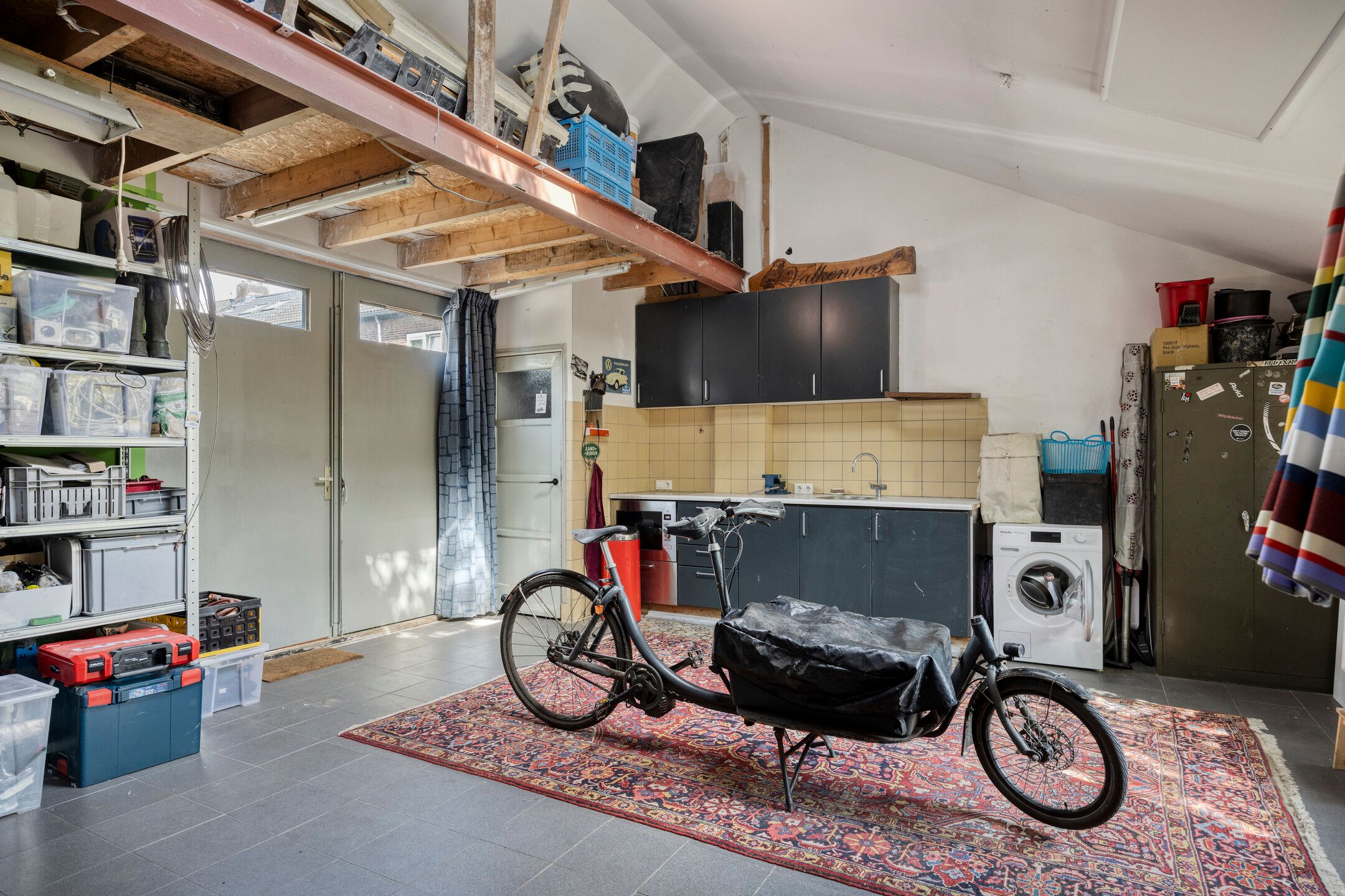 Photo 30 of Hert. Hendrikstraat 2