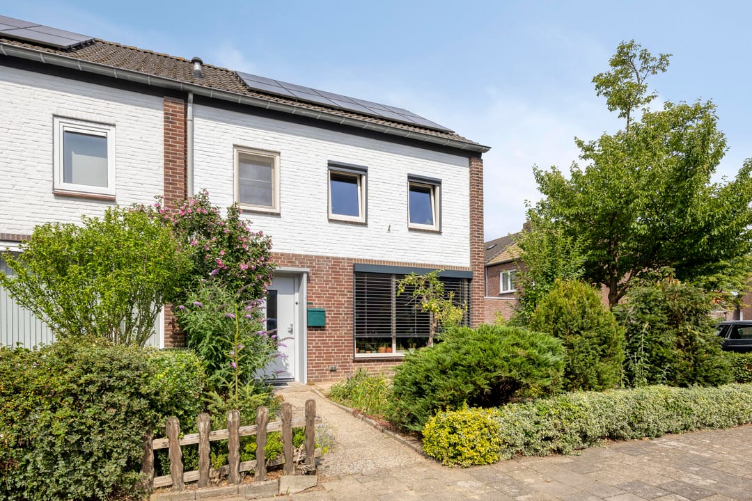 Photo 32 of Hert. Hendrikstraat 2