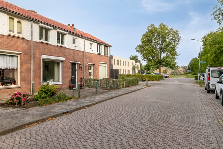 Foto 30 van Margrietstraat 8