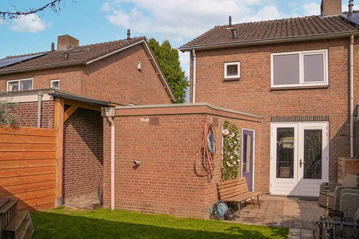 Foto 25 van Burg. van Goelst Meijerweg 3