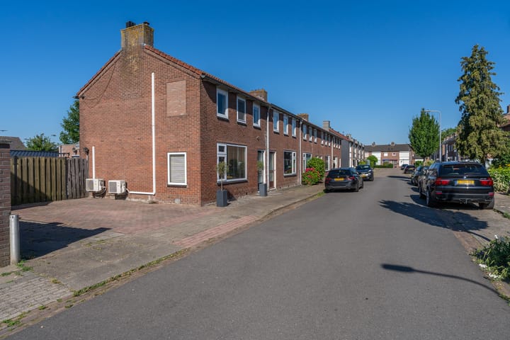 Foto 29 van Nieuwstraat 1