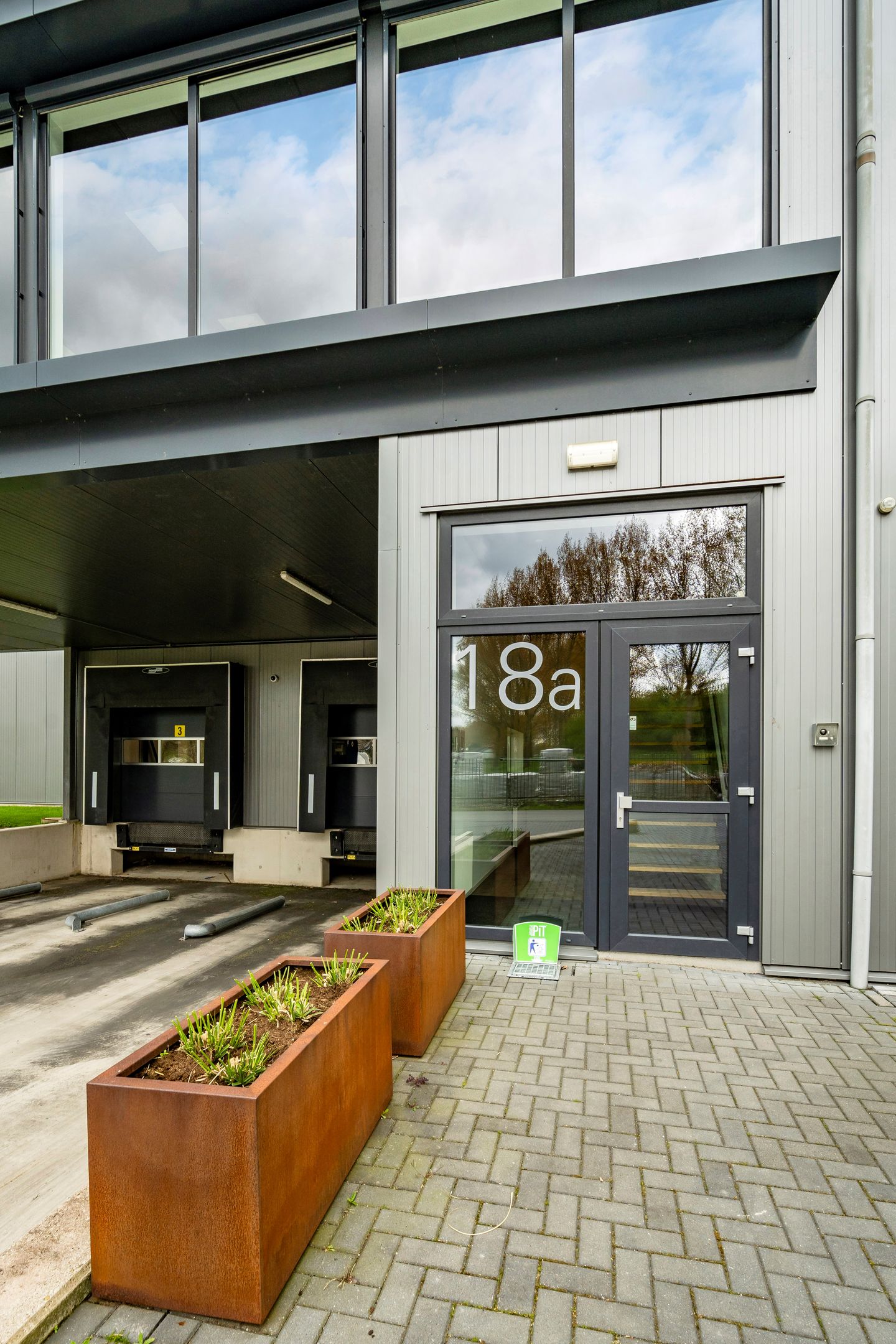 Bekijk foto 4 van Broekdijk West 18-A