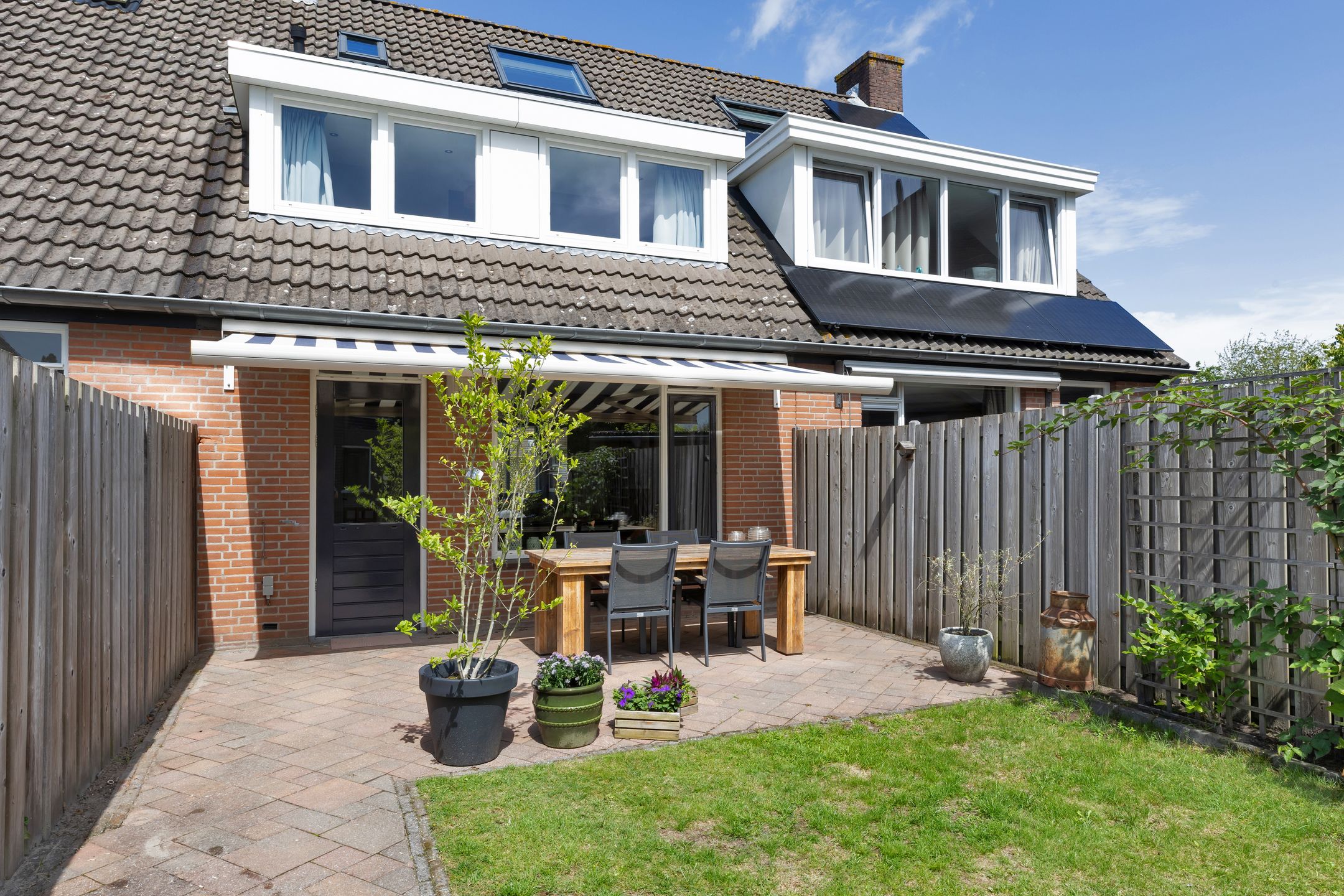 Foto 27 van Sint Janskruid 10