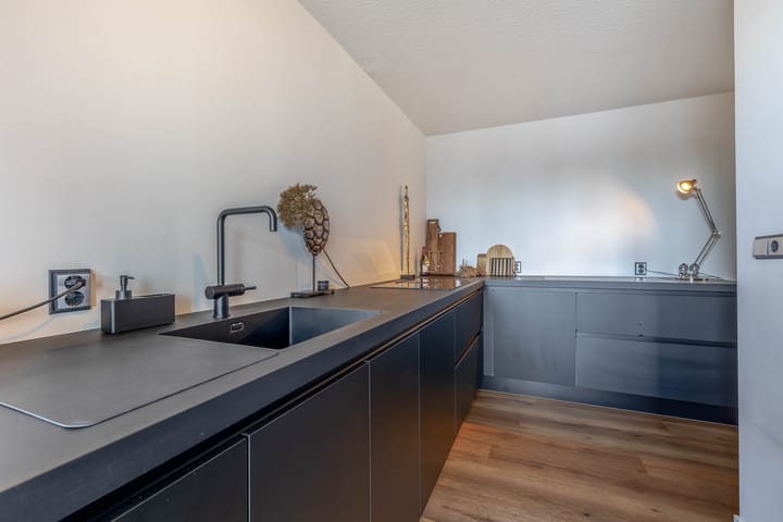 Photo 4 of Europaplein 105