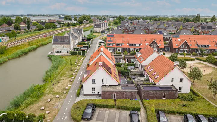 Foto 30 van J van Damstraat 2