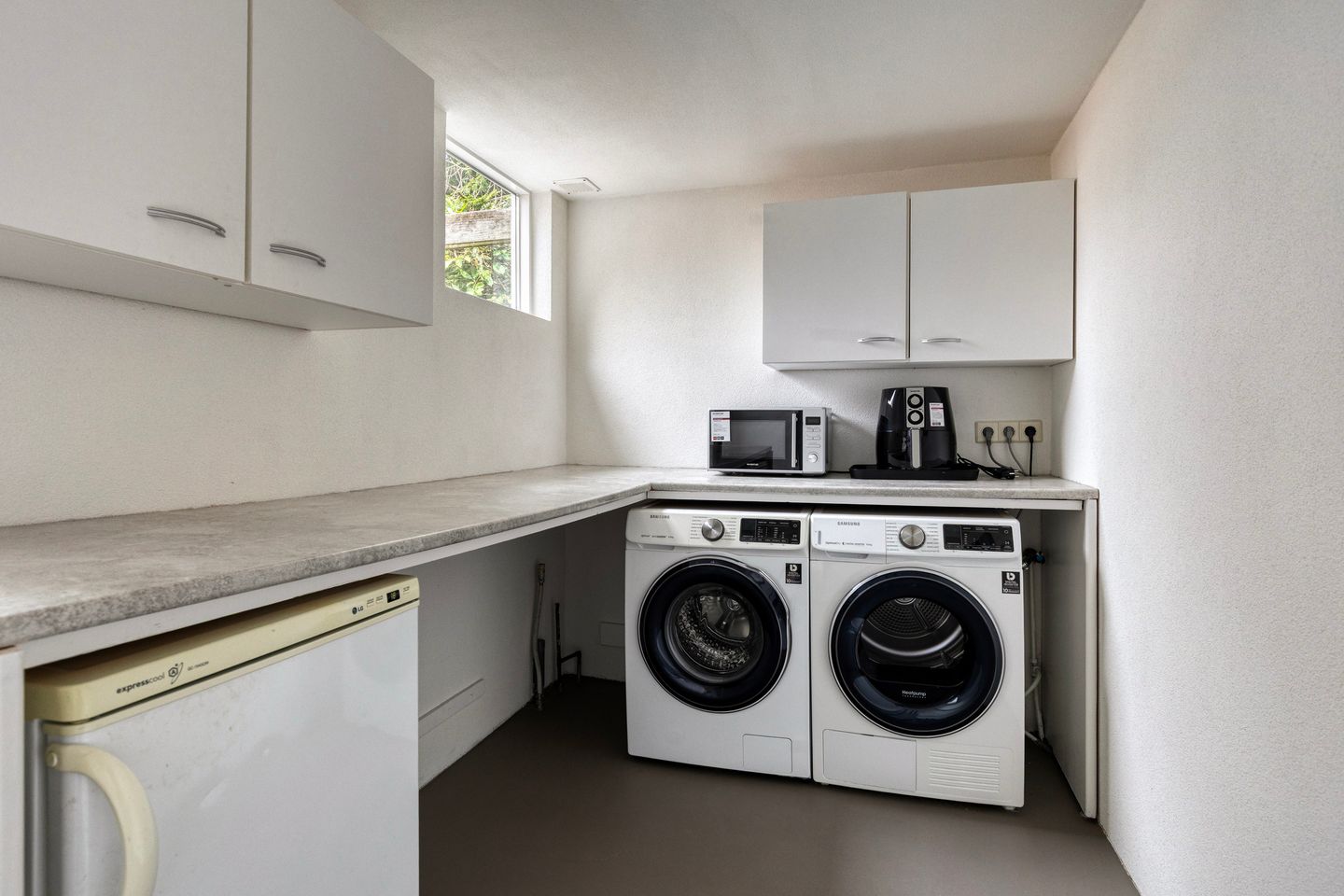 Photo 19 of Uranus 20