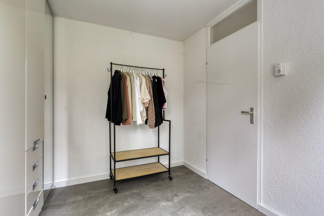 Photo 28 of Uranus 20