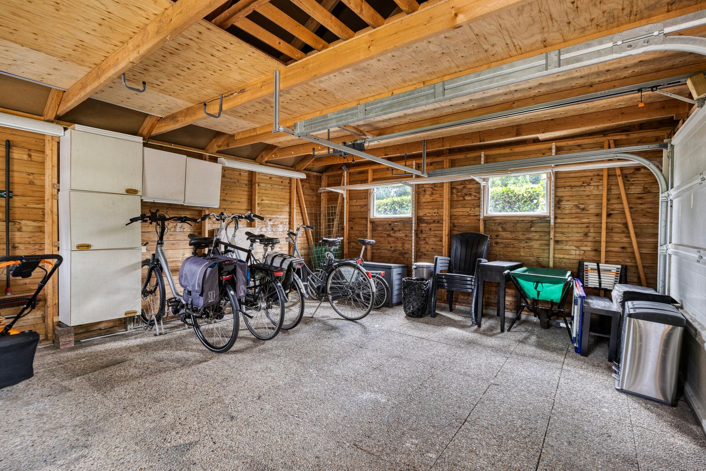 Photo 44 of Uranus 20