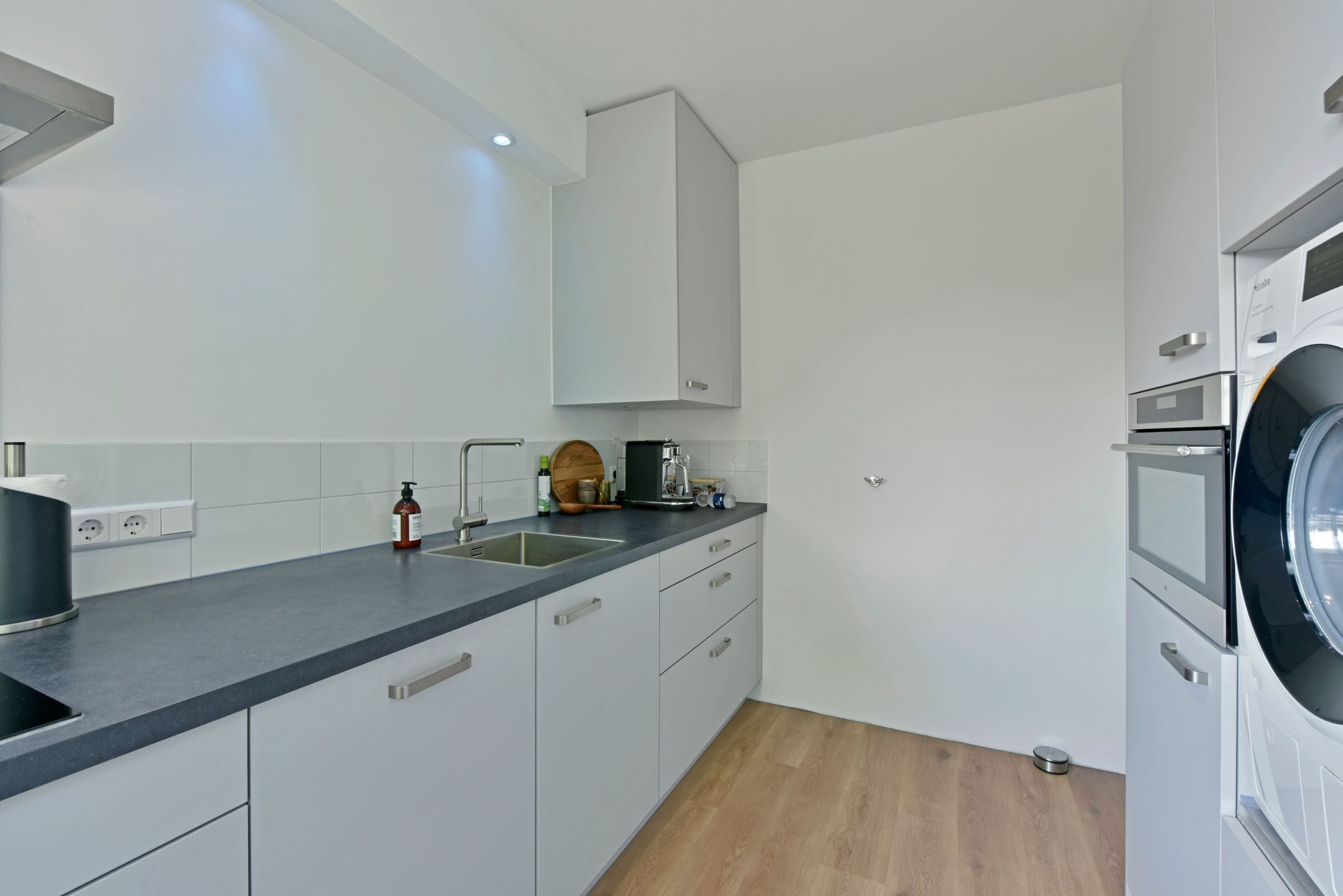 Foto 12 van Sperwerkamp 87