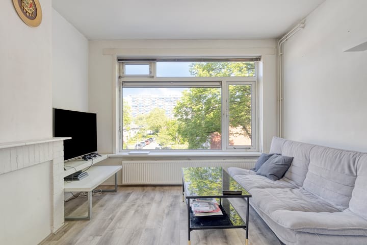 Foto 6 van De Genestetstraat 5