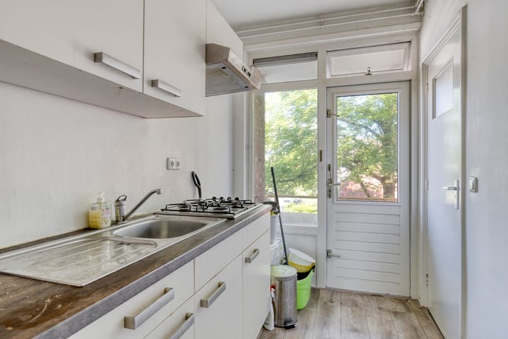 Foto 13 van De Genestetstraat 5