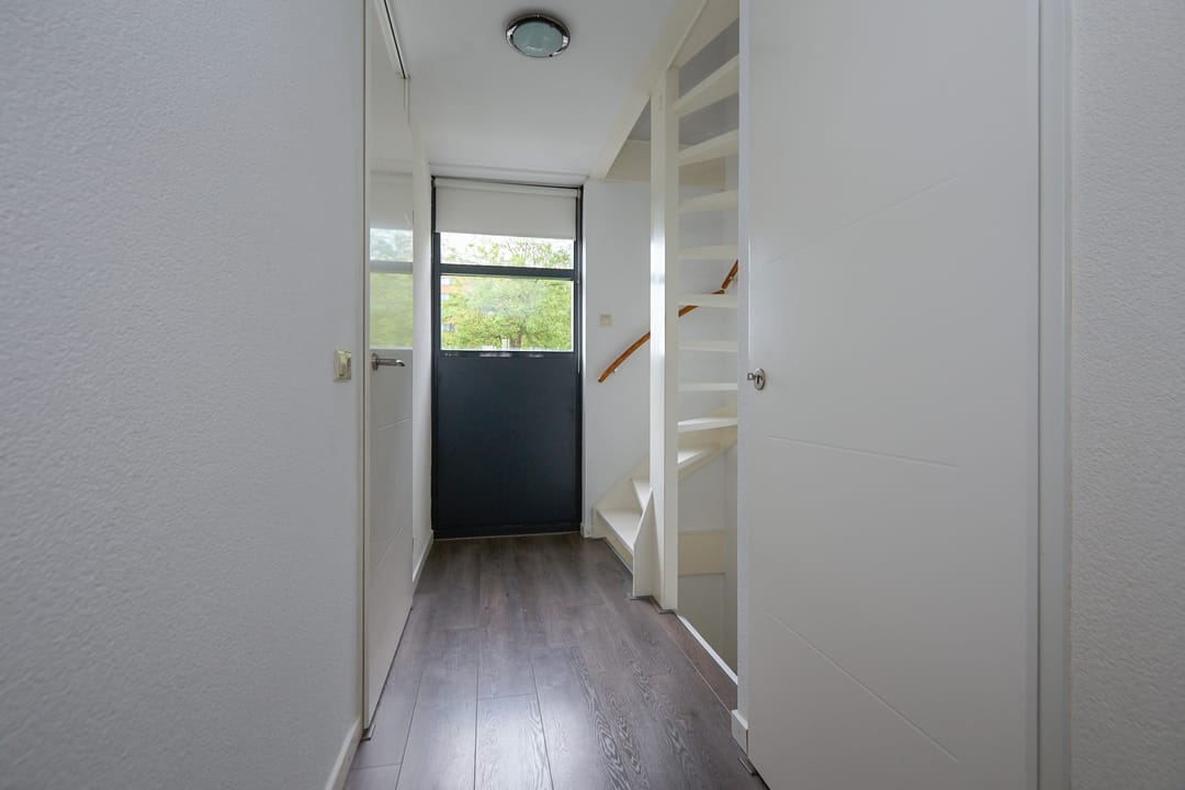 Photo 23 of Toendrastraat 5
