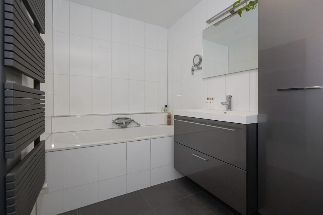 Photo 31 of Toendrastraat 5