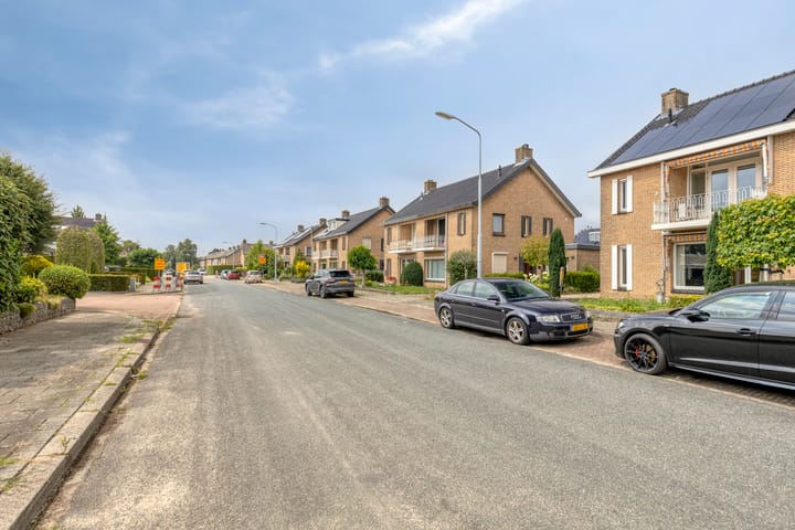 Foto 3 van Brahmsstraat 61