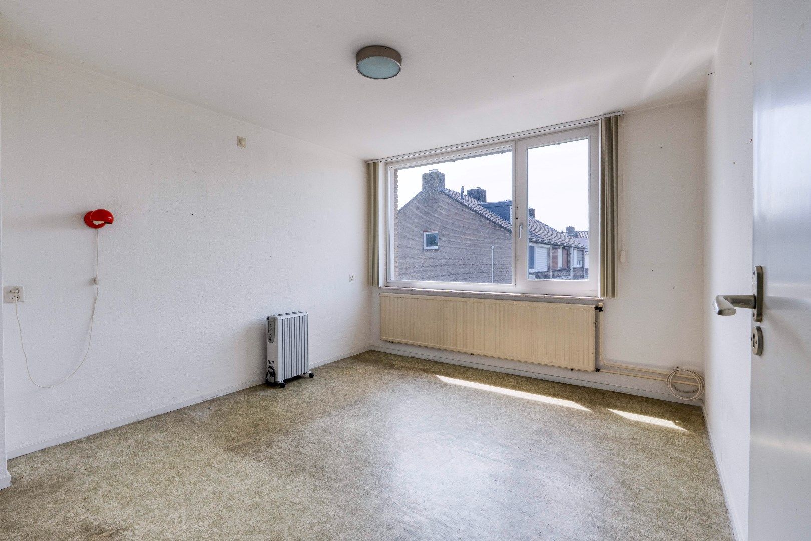 Photo 12 of Karel van de Woestijnestraat 5