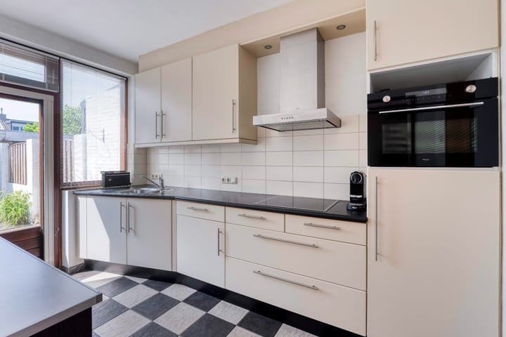 Foto 6 van Karel van de Woestijnestraat 5