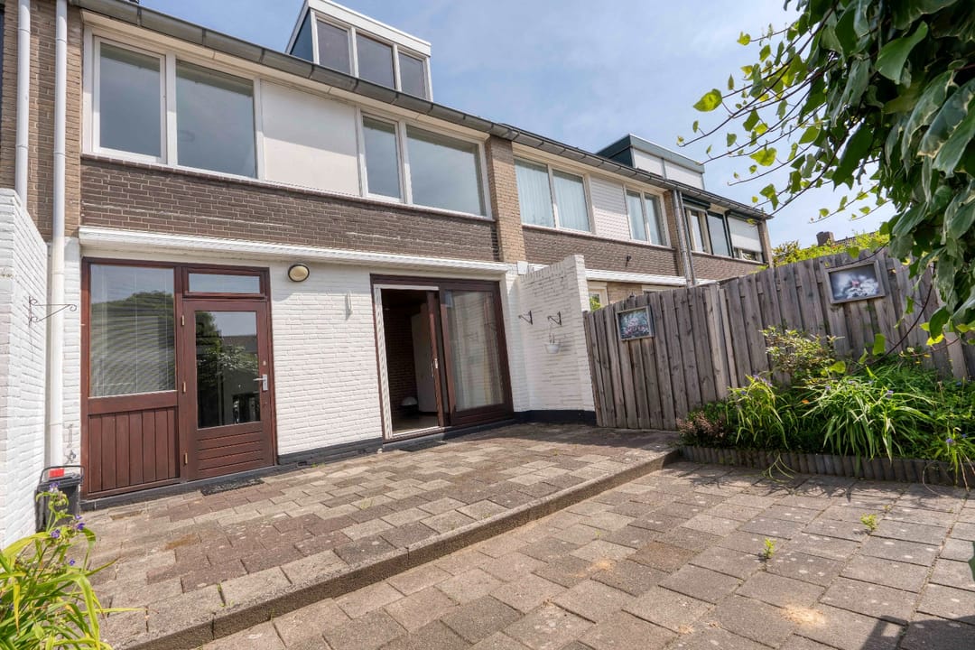 Photo 22 of Karel van de Woestijnestraat 5