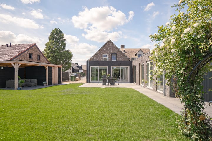 Foto 30 van Meerstraat 1-A