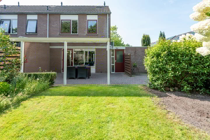 Foto 2 van Zwaluwenveld 14