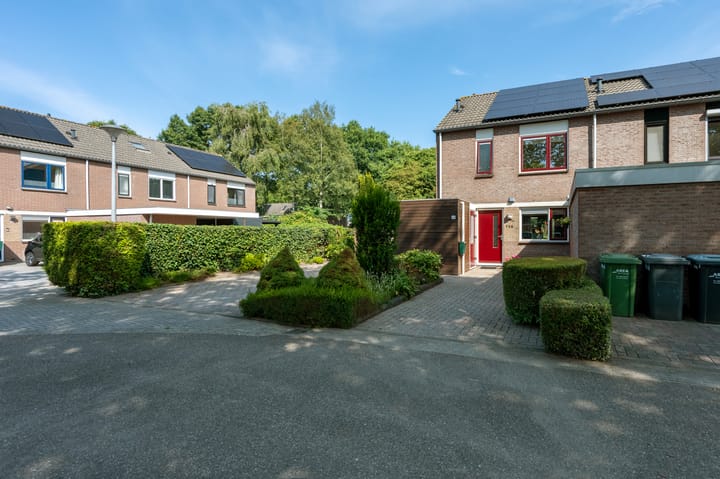 Foto 31 van Zwaluwenveld 14