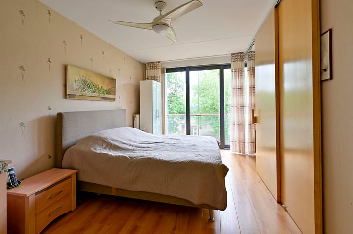 Foto 15 van Van 't Hoffstraat 4-F