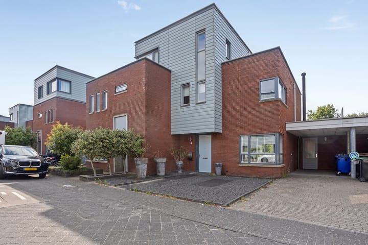 Foto 2 van Plecht 12