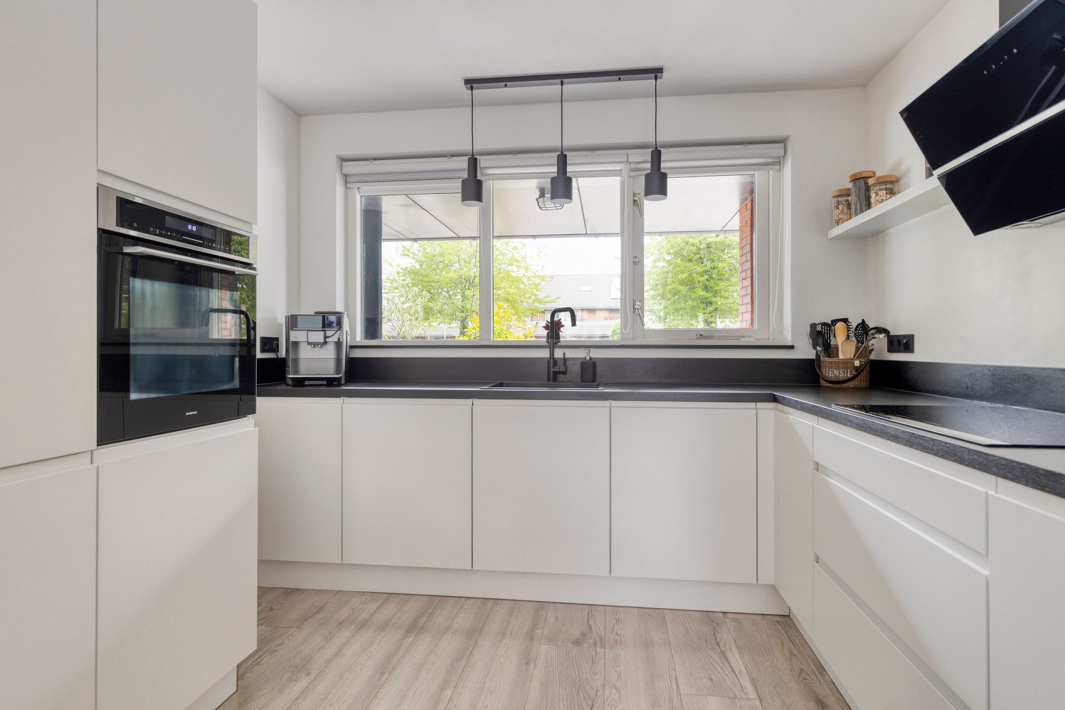 Foto 6 van Jeroen Boschplantsoen 138