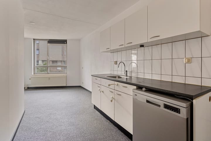 Photo 10 of Grasbroekerweg 3-B