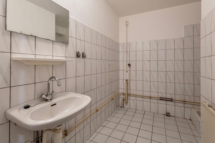 Photo 13 of Grasbroekerweg 3-B