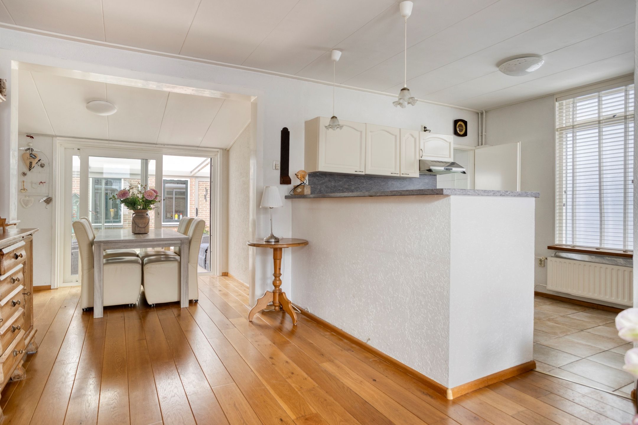 Photo 3 of Burgemeester Sterkstraat 8