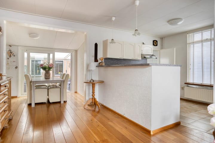 Foto 3 van Burgemeester Sterkstraat 8