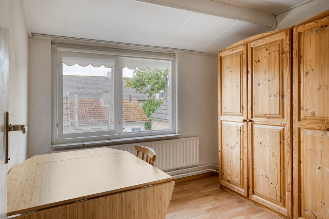 Photo 16 of Burgemeester Sterkstraat 8