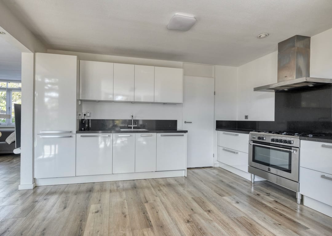 Photo 8 of Botter 17