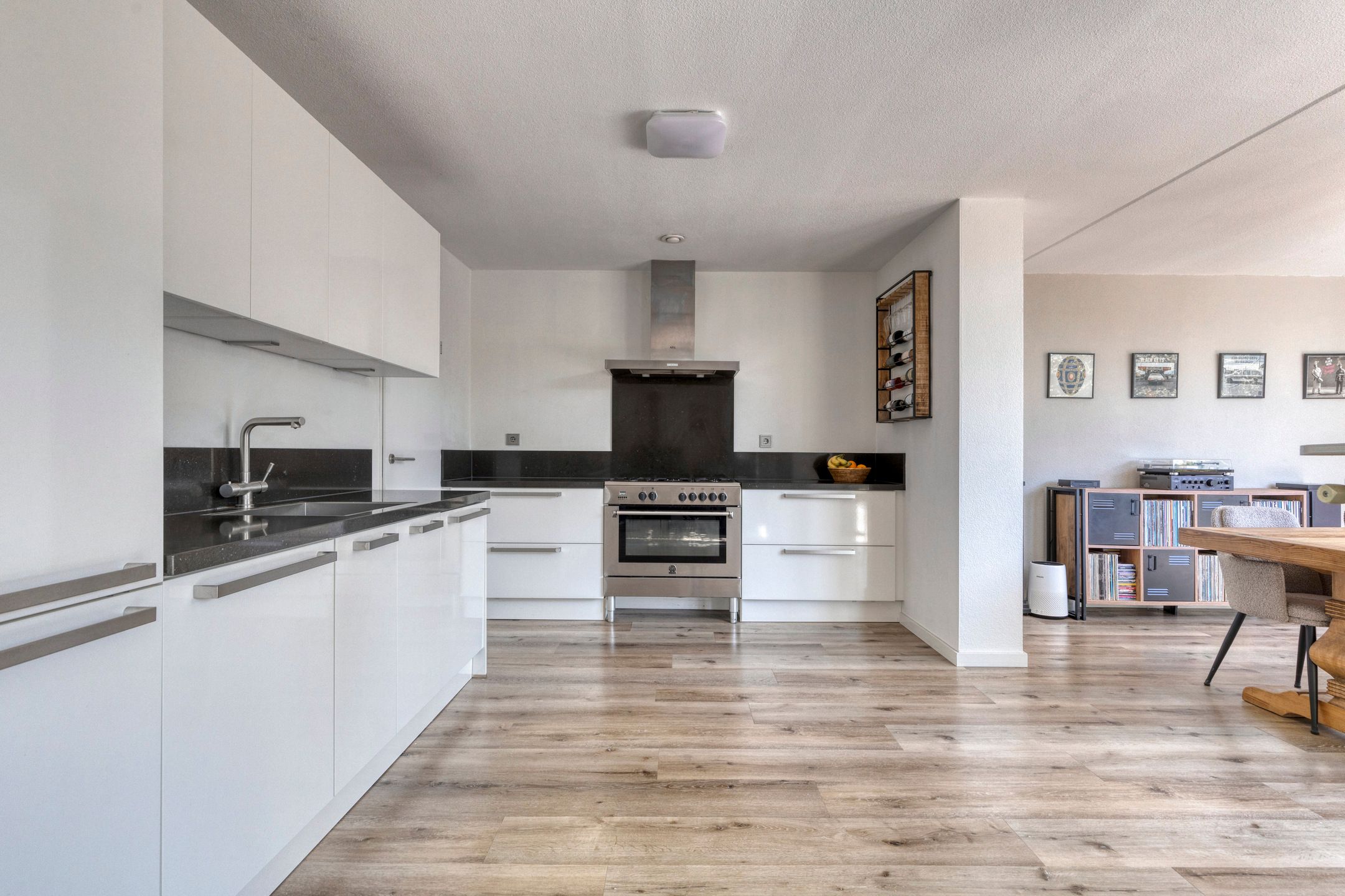 Photo 9 of Botter 17