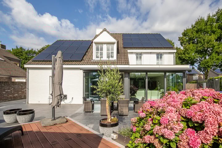 Photo 21 of Burg. Wijnandsstraat 59