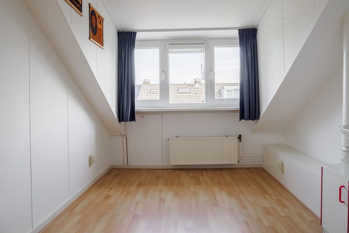 Photo 31 of Nicolaas Beetsstraat 37