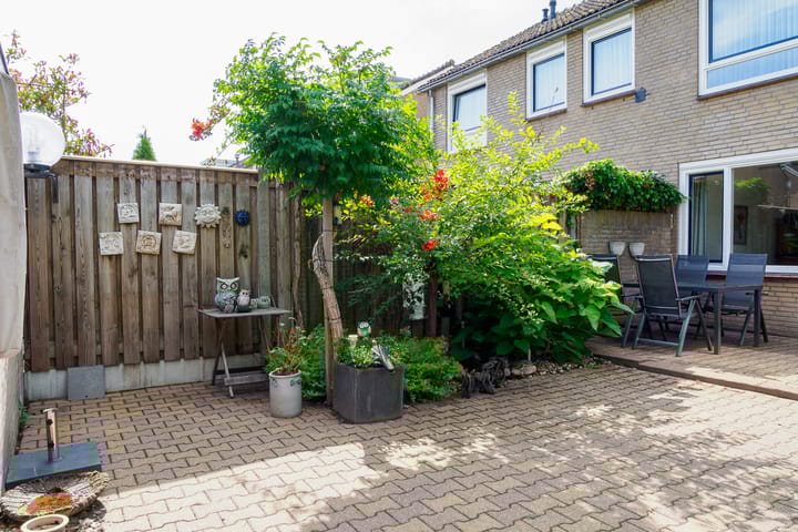 Photo 36 of Nicolaas Beetsstraat 37