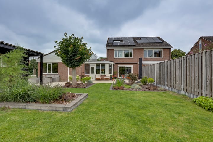 Foto 2 van Grote ratelaar 22