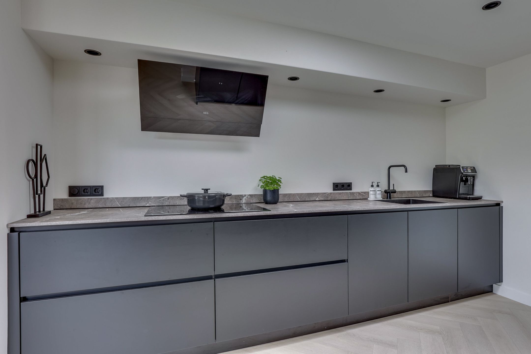 Foto 18 van Grote ratelaar 22