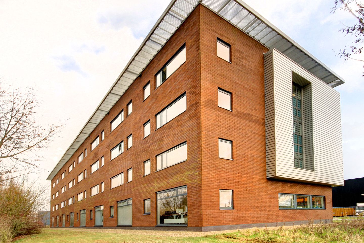 View photo 3 of Marketing 22