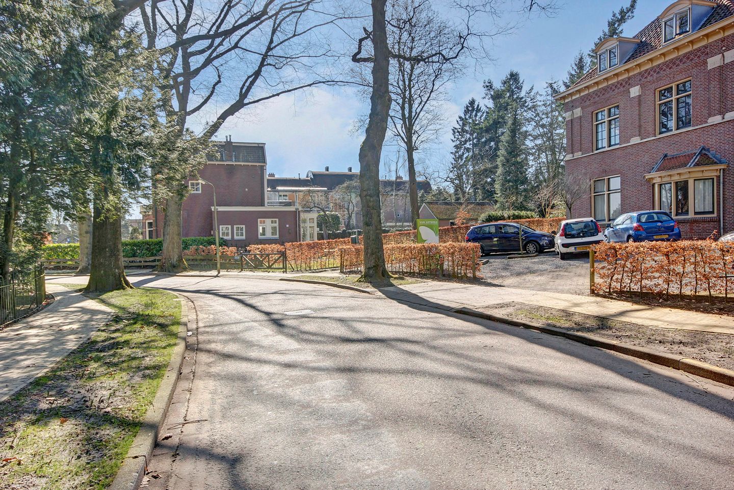 Bekijk foto 2 van Prinses Marielaan 2