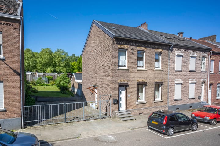 Foto 1 van Meuserstraat 107