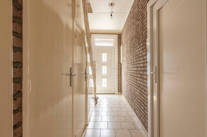 Foto 6 van Meuserstraat 107